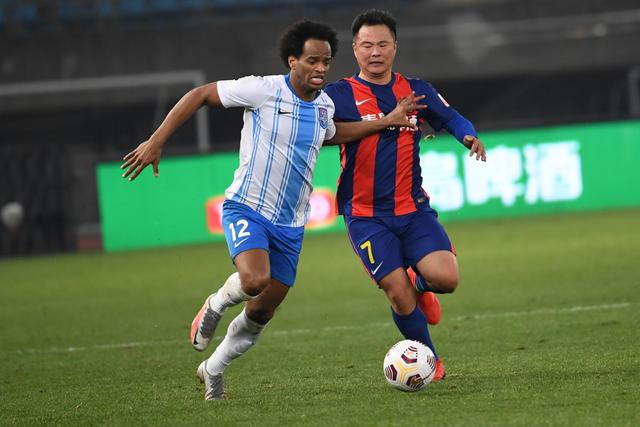 亚运男篮名单：曾凡博进队 周琦和李凯尔缺席