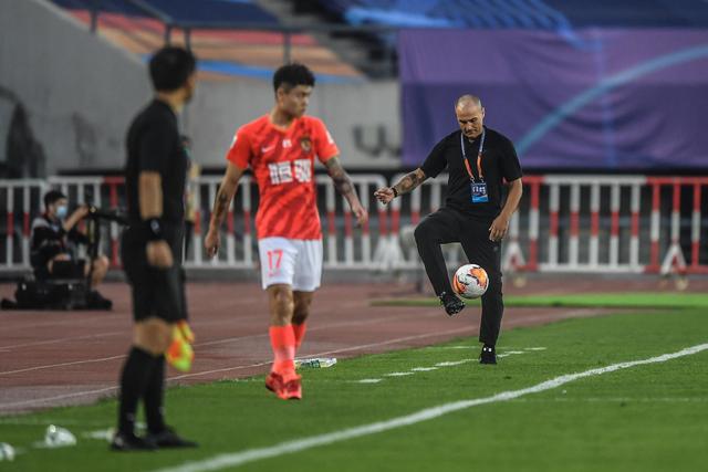 马布里：我宁愿死在球场上 也不会放弃比赛